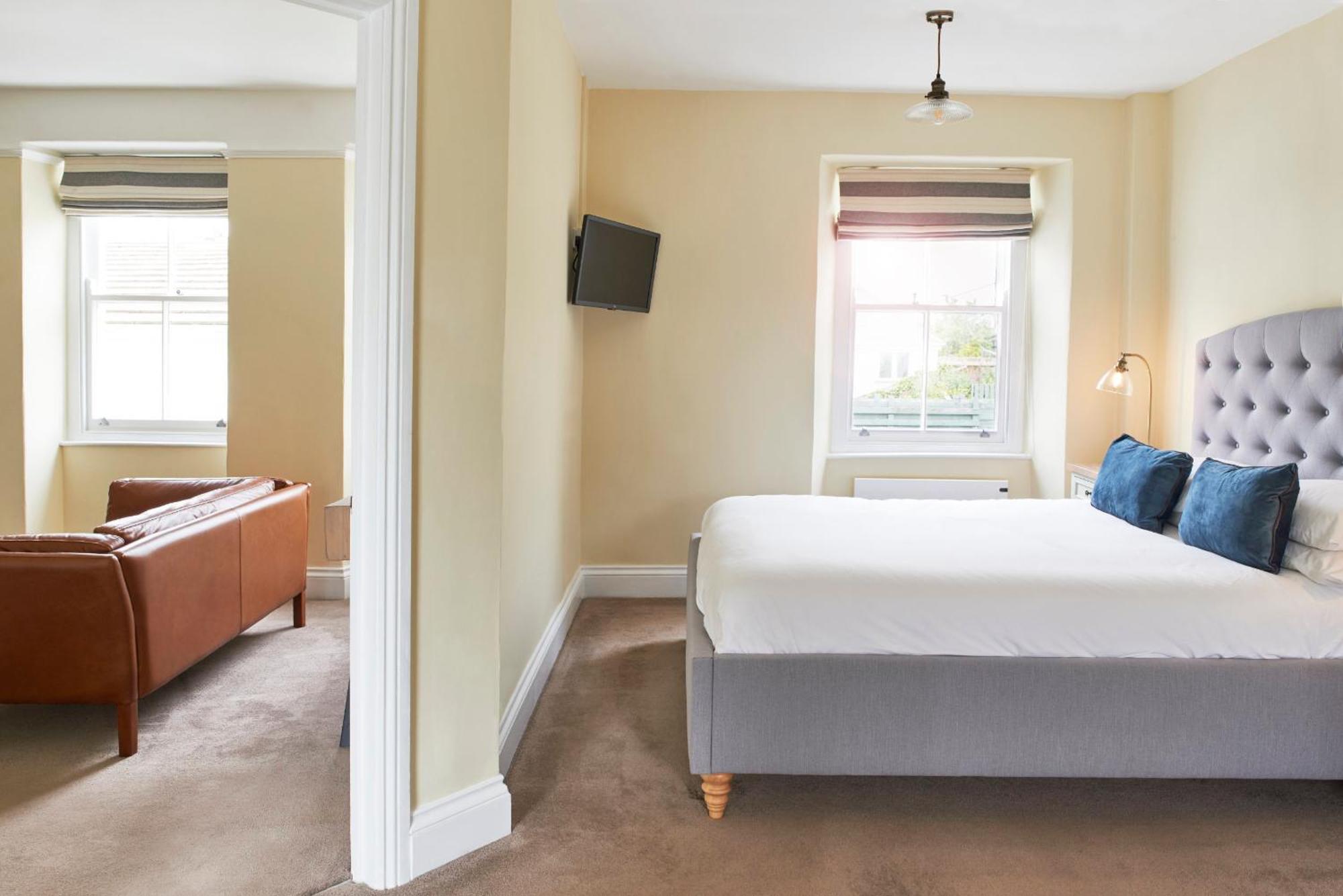 Outlaw'S Guest House 포트아이작 외부 사진