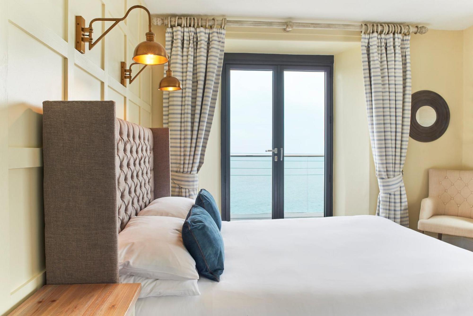 Outlaw'S Guest House 포트아이작 외부 사진